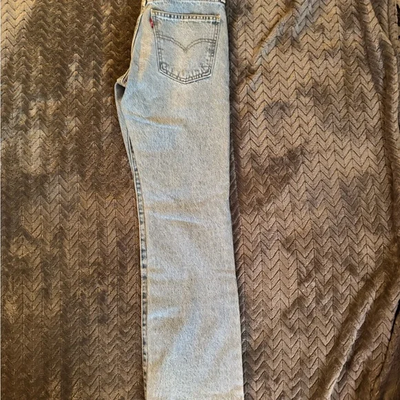 Levi's Light Wash Ankle Bootcut Jeans NWT - Picture 2 of 4